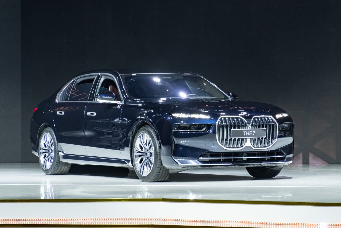 bmw 7 series 2023 17 BMW 735i M Sport All New